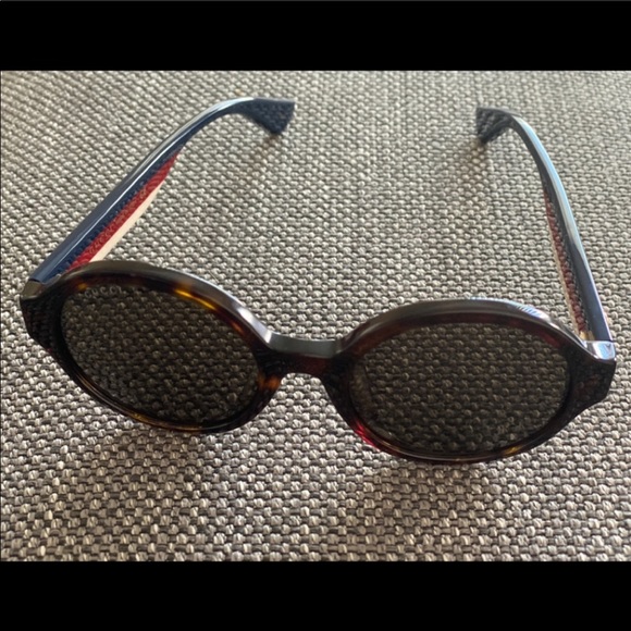 Gucci - Picture 5 of 5